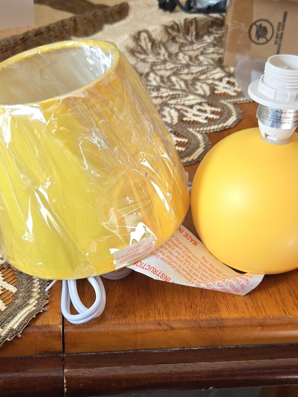 Yellow Table Lamp - Home Party Supplies